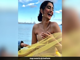 Cannes 2018: Sonam Kapoor's Red Carpet Look Is Perfect For A Summer Ball Cannes 2018: Sonam Kapoor's Red Carpet Look Is Perfect For A Summer Ball