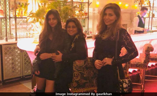 Gauri Khan Posts Nice Pic Of Suhana From London Holiday