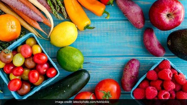 World Vegetarian Day 2020: कैसे बनें शाकाहारी? इन चीजों का करें सेवन, जानें वेजिटेरियन को मिलने वाले कमाल के फायदे!