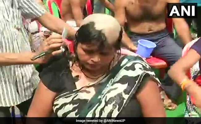 Ad-Hoc Teachers In UP Shave Heads Demanding Regularization Of Jobs