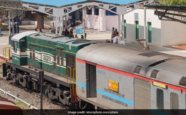 Indian Railway Revises Junior Engineer Vacancy; Number Of Vacancies Decreases By 546