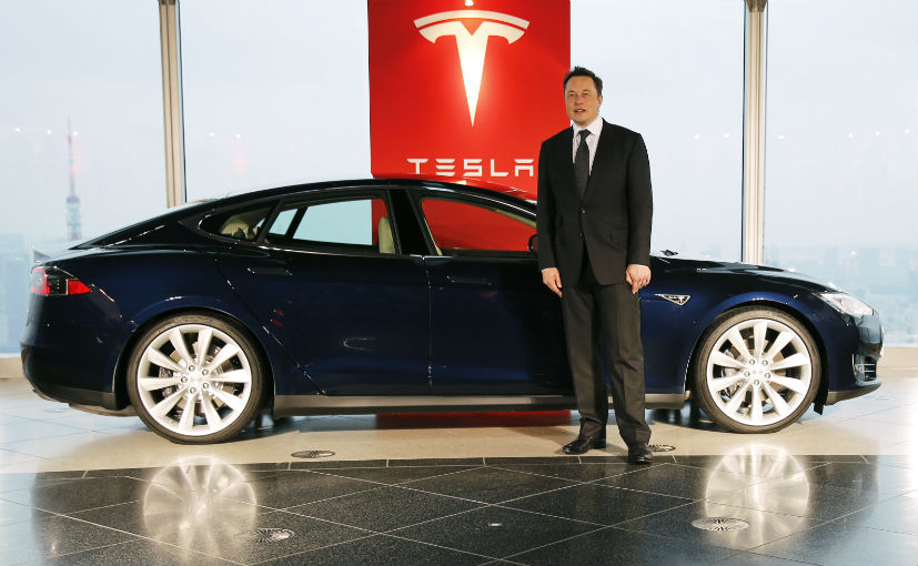 Elon Musk Considering Taking Tesla Private