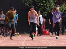 टाइगर श्रॉफ की स्पीड पर मर मिटीं दिशा पटानी,  कर डाला ये कमेंट टाइगर श्रॉफ की स्पीड पर मर मिटीं दिशा पटानी,  कर डाला ये कमेंट