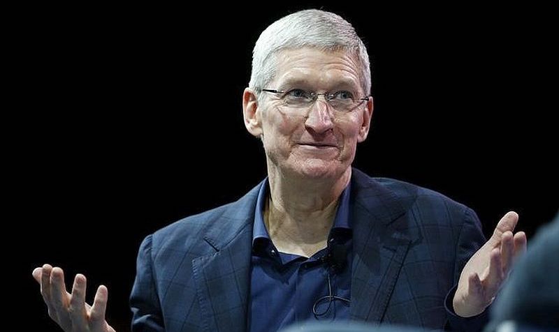 Apple के सीईओ Tim Cook की सैलरी में 40 फीसदी कटौती, जानें साल 2023 में कितनी होगी कमाई