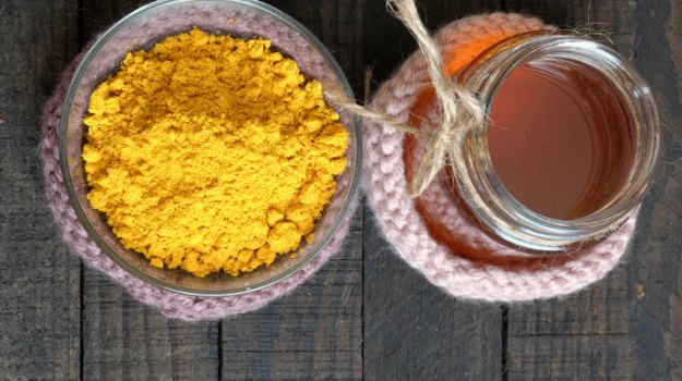 Turmeric For Ageing Skin: Try This All-Natural Anti-Ageing Turmeric Face Mask For Beautiful Skin