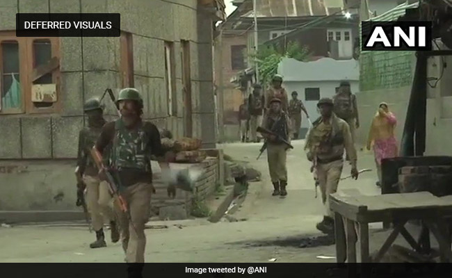 Policeman Killed As Encounter Breaks Out In Srinagar, 3 Injured