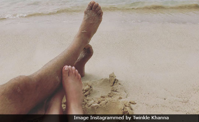 Twinkle Khanna Sums Up 'Perfect Day At The Beach' With Family In One Pic