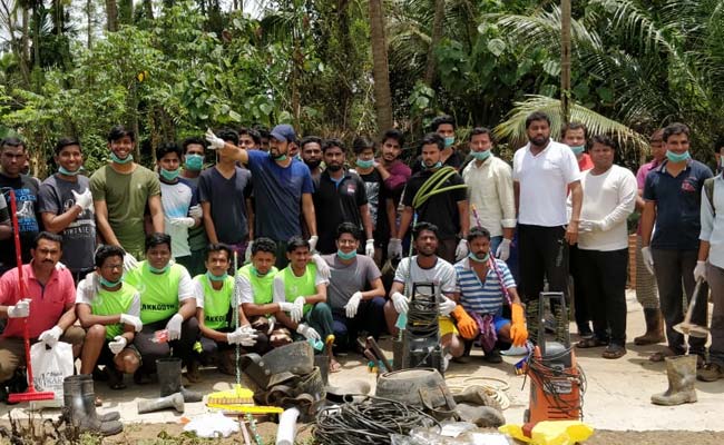AMU Malappuram Centre Students Take Part In Kerala Flood Relief Campaign