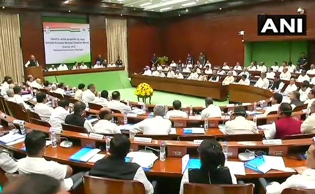 राफेल डील विवाद पर कांग्रेस हुई आक्रामक, क्या बोफोर्स की तर्ज पर 2019 में मुद्दा बनाने की है तैयारी