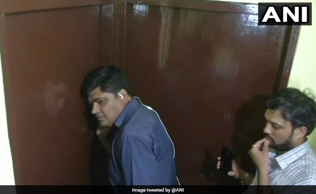 भोपाल : पुलिस ने  लड़की को 12 घंटे के बाद सिरफिरे आशिक के कब्जे से छुड़ाया