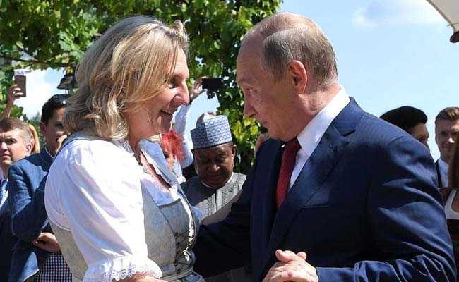 Austrian Ex-Minister, Who Danced With Putin, Moves To Russia To Run Think Tank