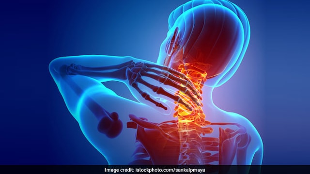 Good posture benefits: Having a good posture can prevent back and neck pain