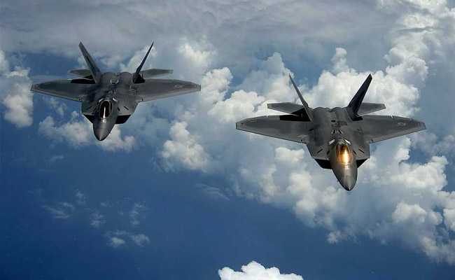 US F-22 Jets Escort Russian Bombers Over Arctic Ocean: Report