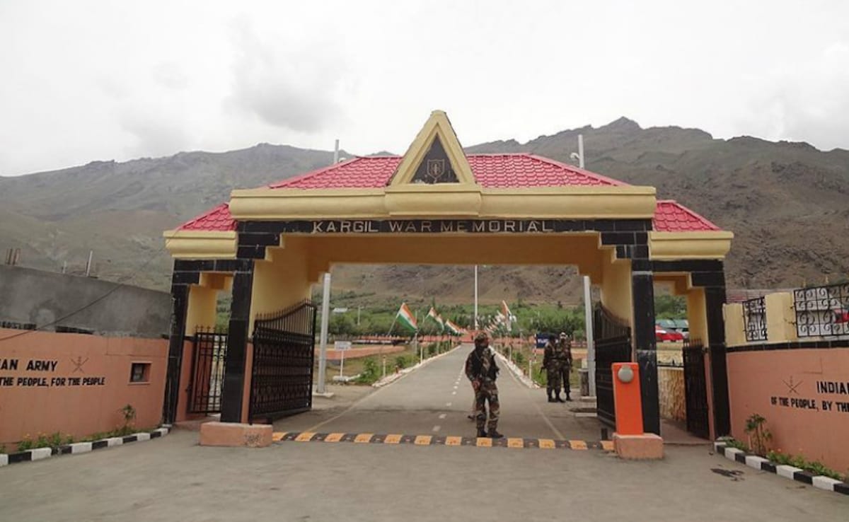 (The Kargil War Memorial is a must visit when in Kashmir) (The Kargil War Memorial is a must visit when in Kashmir)