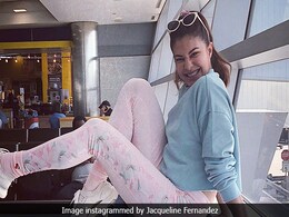 Jacqueline Fernandez Tried To Spook Kartik Aaryan; He Slam Dunked It Back Jacqueline Fernandez Tried To Spook Kartik Aaryan; He Slam Dunked It Back