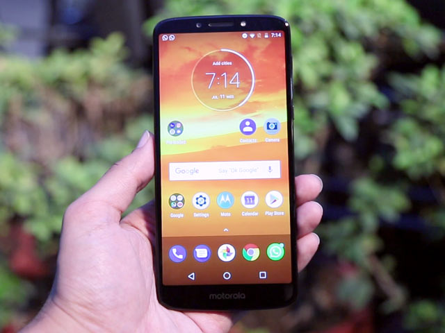 Moto E5 Plus Review: Can It Compete With Asus ZenFone Max Pro M1?
