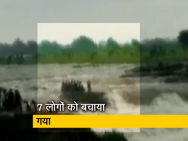 नेशनल रिपोर्टर: शिवपुरी के पास झरने में आई बाढ़ से बहे 12 लोग