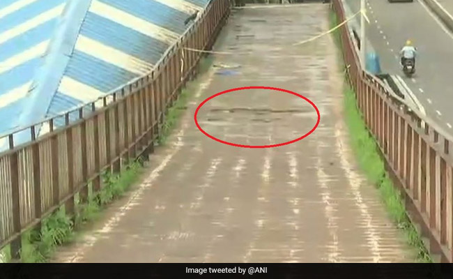 Foot Overbridge In Mumbai's Matunga Closed After Cracks Discovered