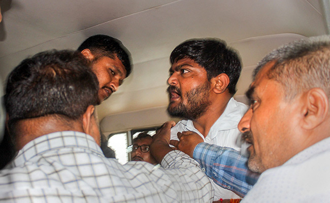 Tension In Surat After Arrest Of Hardik Patel's Aide In Sedition Case