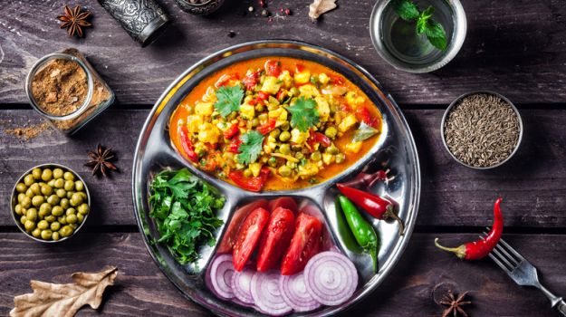 Vegetarian diet can provide you complete nutrition including proteins, carbs and fats