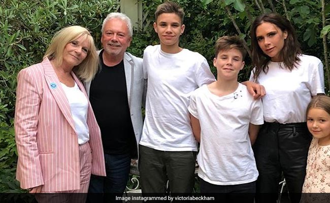 Amid Divorce Rumours, Victoria Beckham Shares Family Photo On Instagram