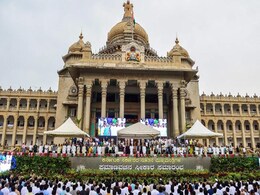 2 Karnataka Congress Leaders, Facing Disqualification, Meet Siddaramaiah 2 Karnataka Congress Leaders, Facing Disqualification, Meet Siddaramaiah