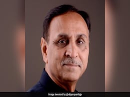 गुजरात के मुख्यमंत्री विजय रूपाणी ने दिया इस्तीफा, मीडिया के सामने रखी अपनी बात गुजरात के मुख्यमंत्री विजय रूपाणी ने दिया इस्तीफा, मीडिया के सामने रखी अपनी बात