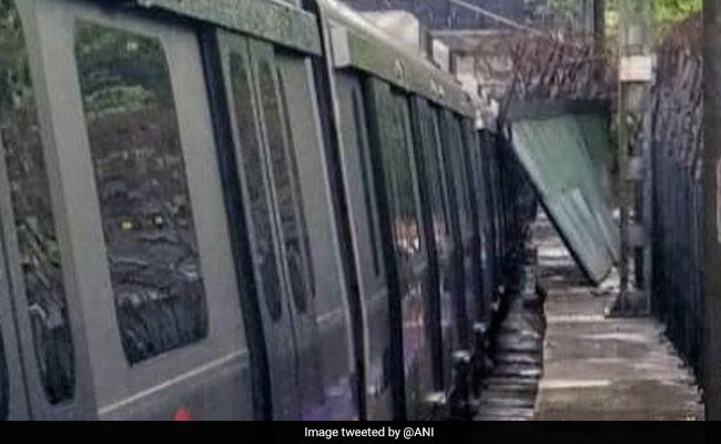 Wind Rips Railing Off Tracks, Puts Brakes On Delhi Metro's Violet Line
