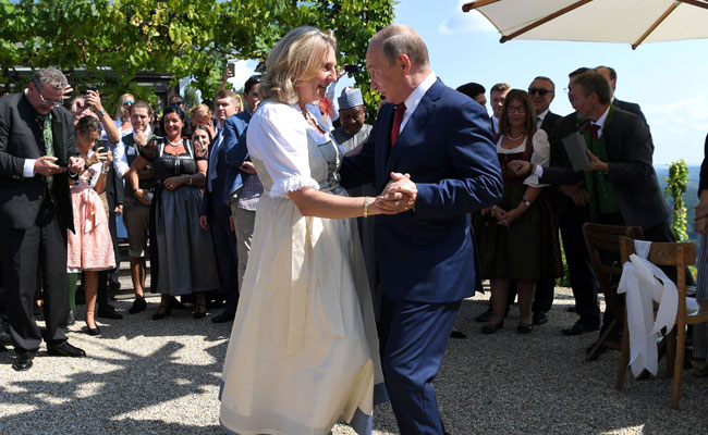 Russian President Putin Steals The Show At Austrian Minister's Wedding
