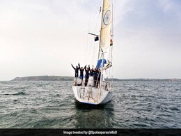 Independence Day 2018: All Women Crew Of INSV Tarini, Who Went Around The Globe, Awarded Independence Day 2018: All Women Crew Of INSV Tarini, Who Went Around The Globe, Awarded