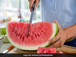 गर्मियों में इन दो फलों का ज्यादा सेवन पड़ सकता है भारी, सेहत को हो सकते हैं कई नुकसान गर्मियों में इन दो फलों का ज्यादा सेवन पड़ सकता है भारी, सेहत को हो सकते हैं कई नुकसान