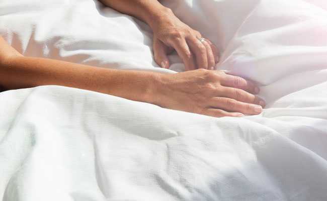 Israeli Woman Suffocated During Sex In Mumbai, Boyfriend Charged