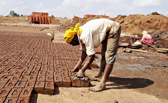 Centre Raises Labour Budget For Bengal To "27 Crore Person-Days" Under MGNREGA Scheme: Minister