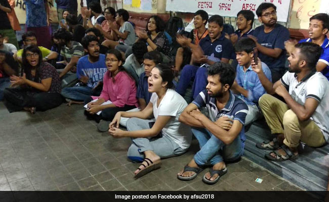 Protests Continue In Jadavpur University, Vice-Chancellor Meets Students