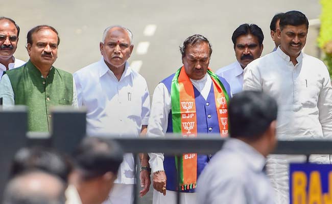 In All-Nighter, Supreme Court Clears BS Yeddyurappa Oath But Has Questions